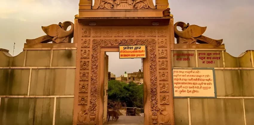 Nidhivan Vrindavan: History, Darshan: Aarti Timings, Mystery, Location, Entry and Complete Guide